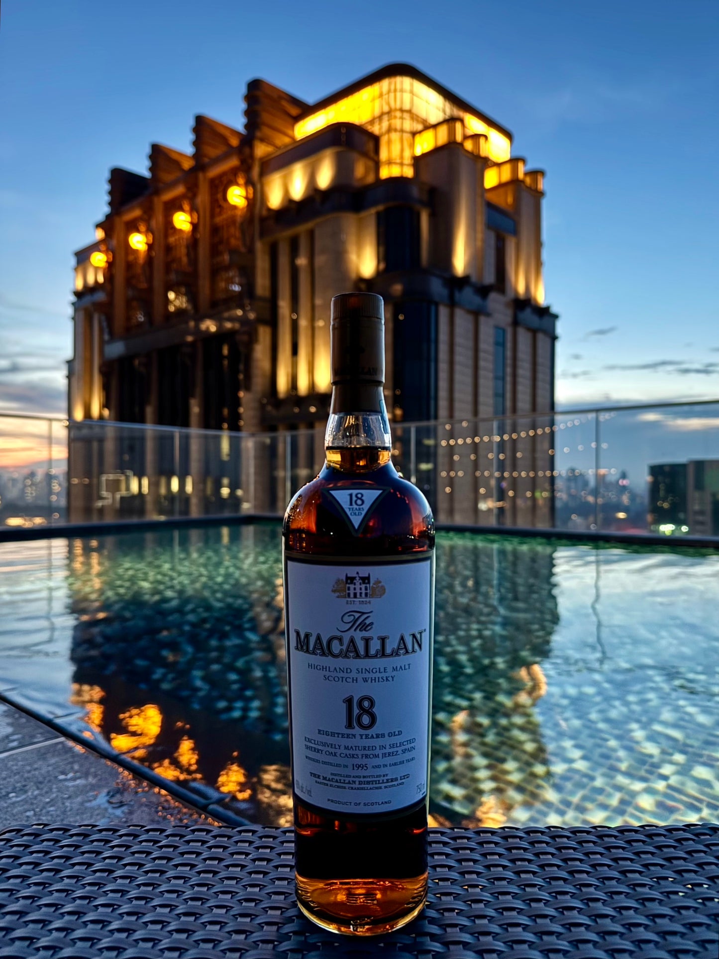 The Macallan 18 Years Old Sherry Oak (1995 Vintage)