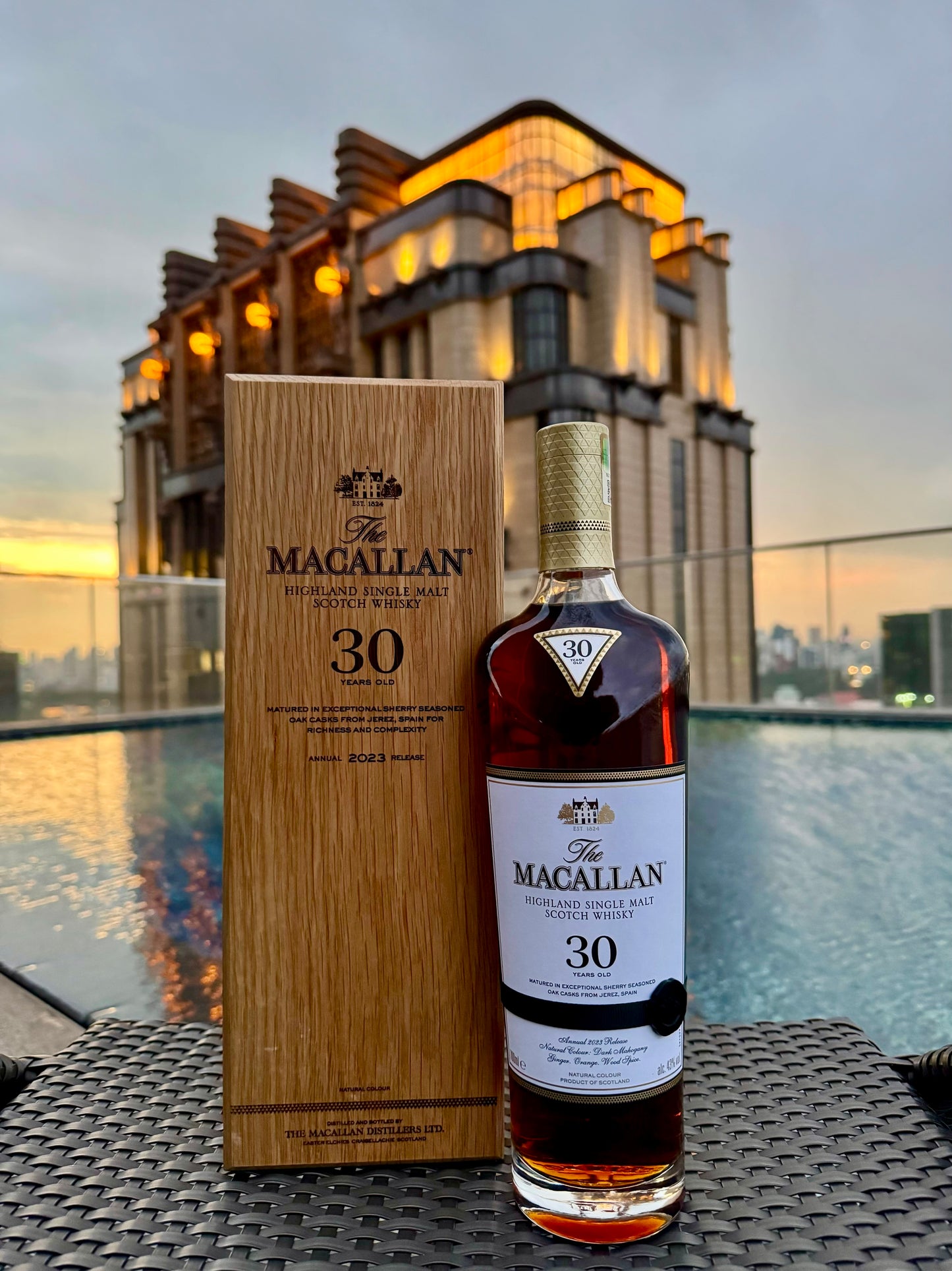 Macallan Sherry Oak 30 Years Old