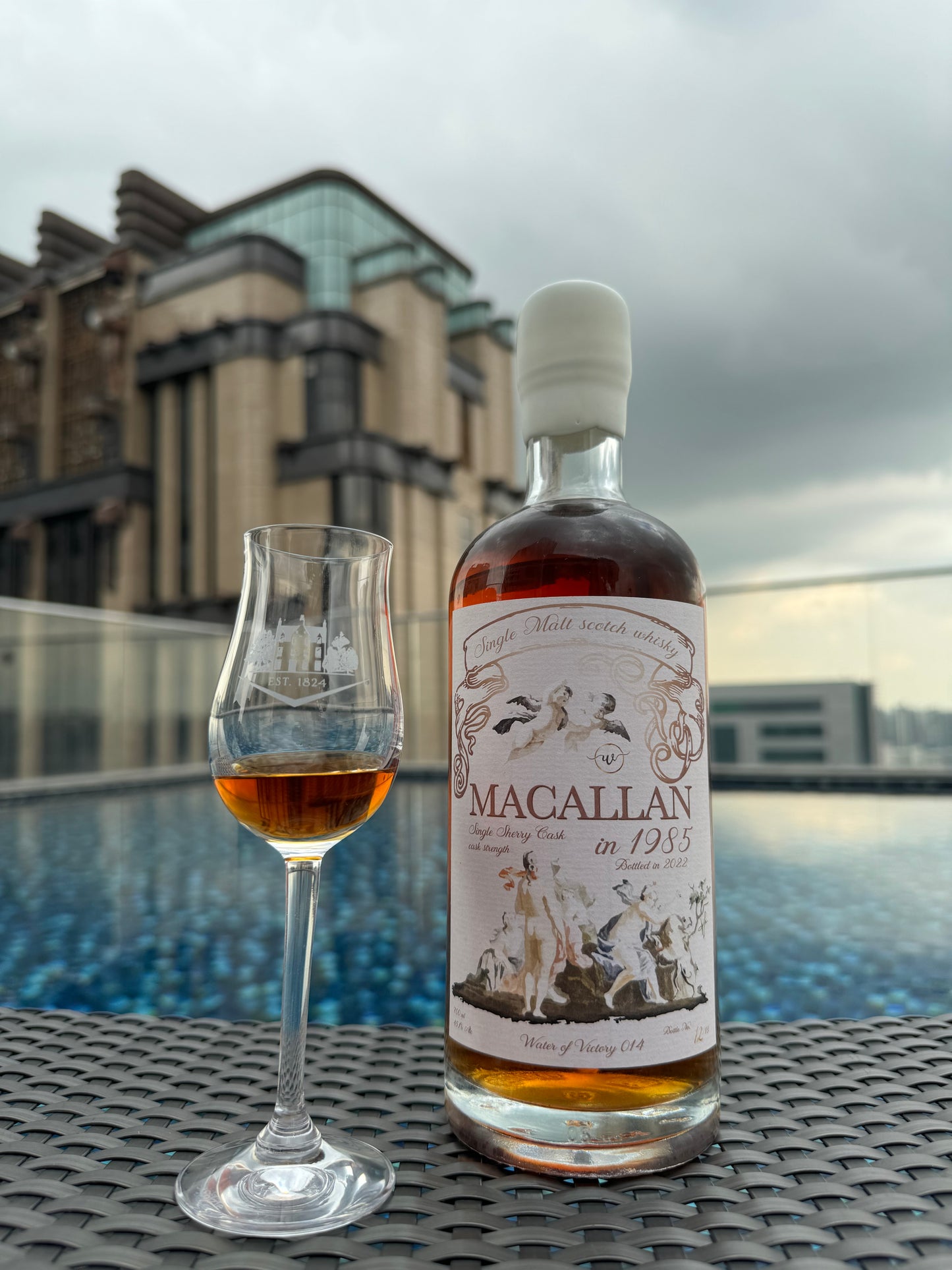 Macallan 36 Years Old: Water of Victory 14