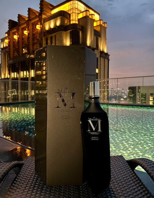 The Macallan M Black – Lalique Decanter
