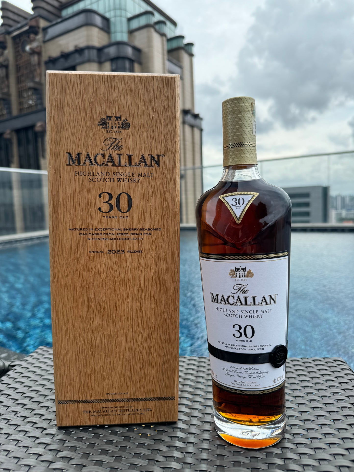 Macallan Sherry Oak 30 Years Old