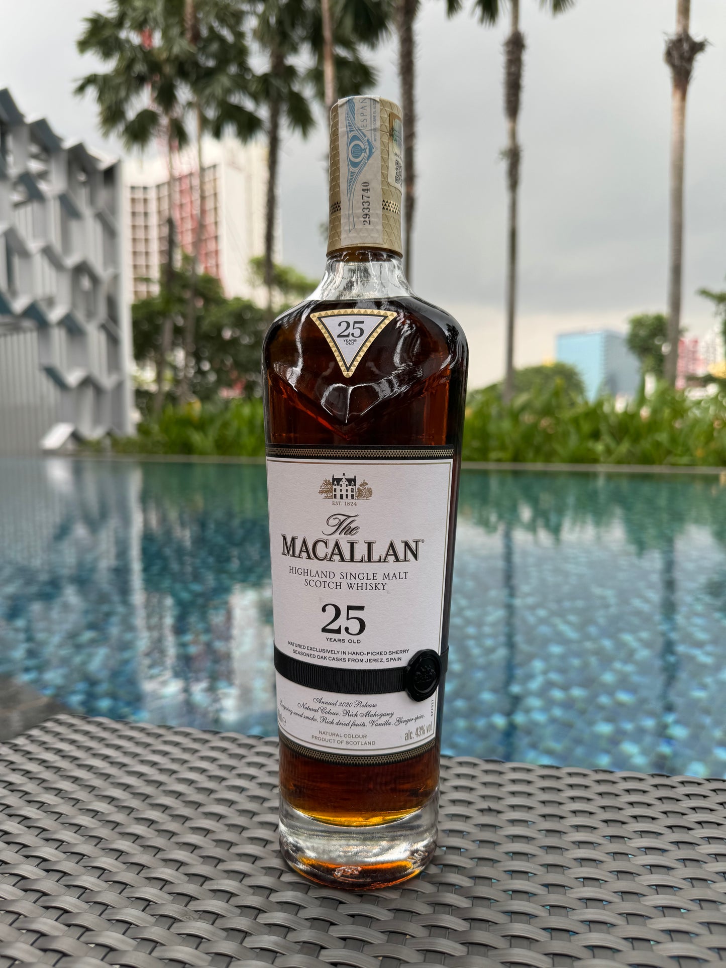 Macallan Sherry Oak 25 Years Old (2020)