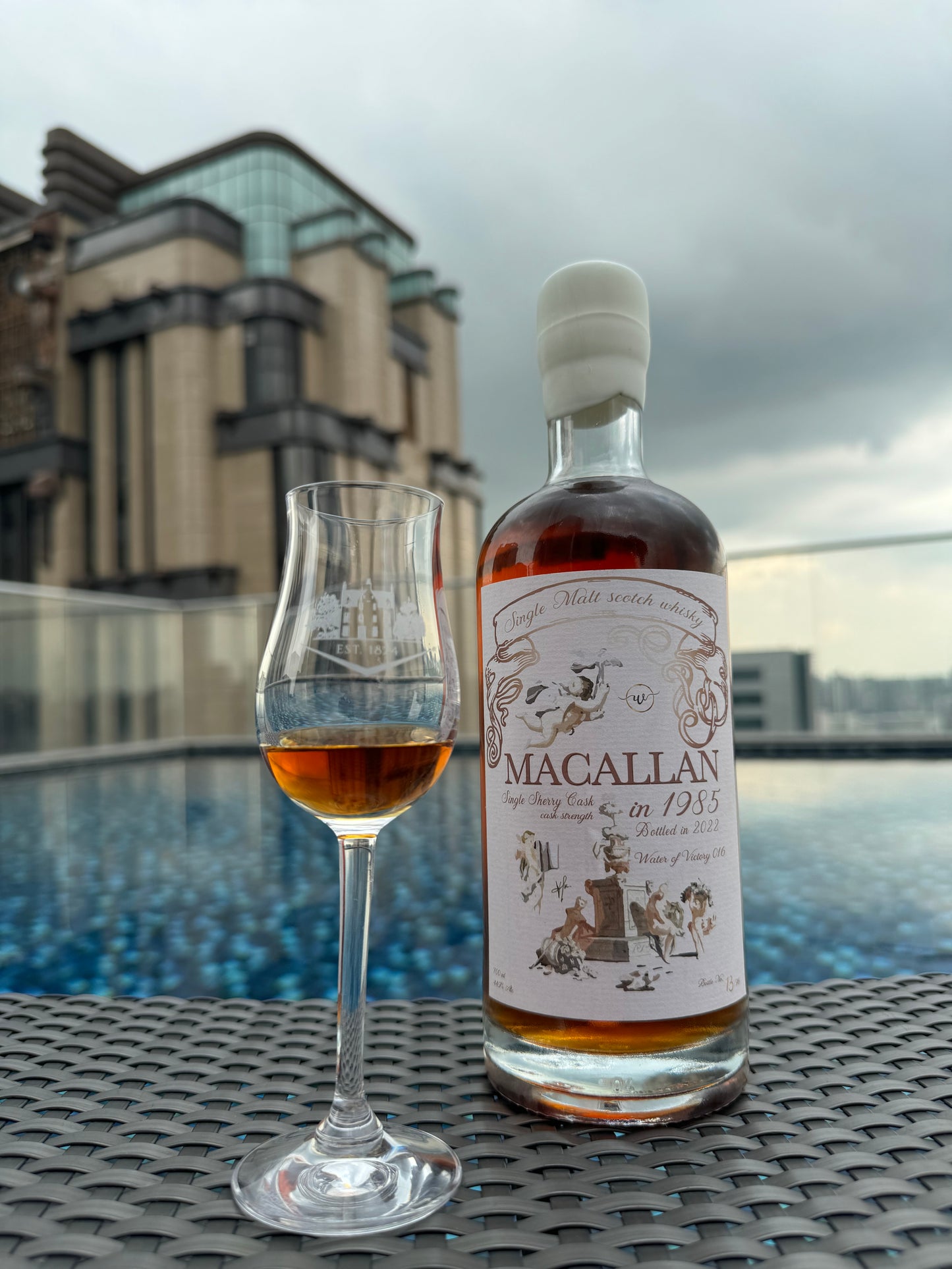 Macallan 36 Years Old: Water of Victory 16